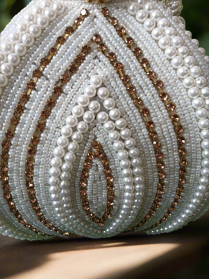 Premium Pearl Potli