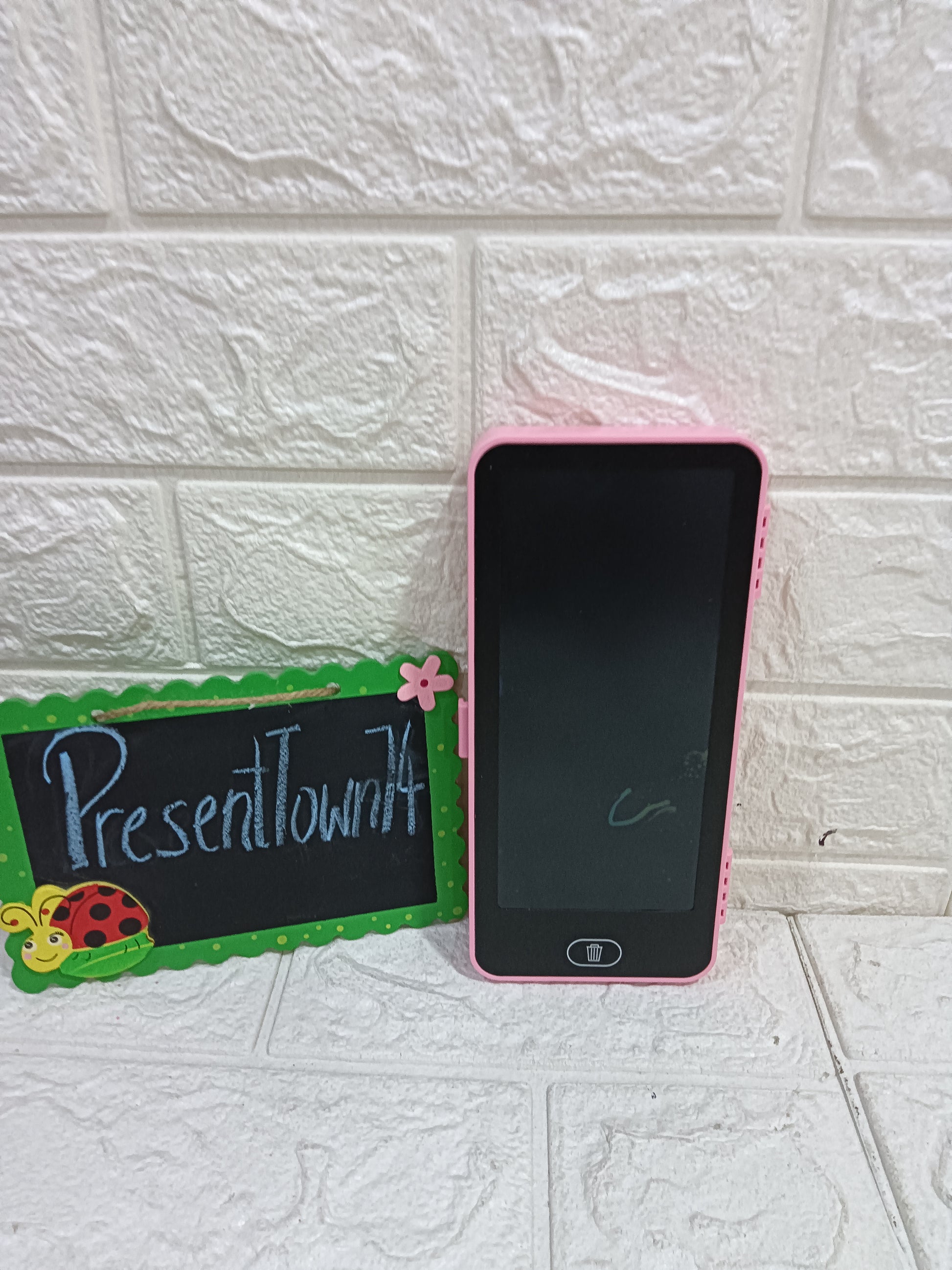 Unique Tab Geometry for Kids