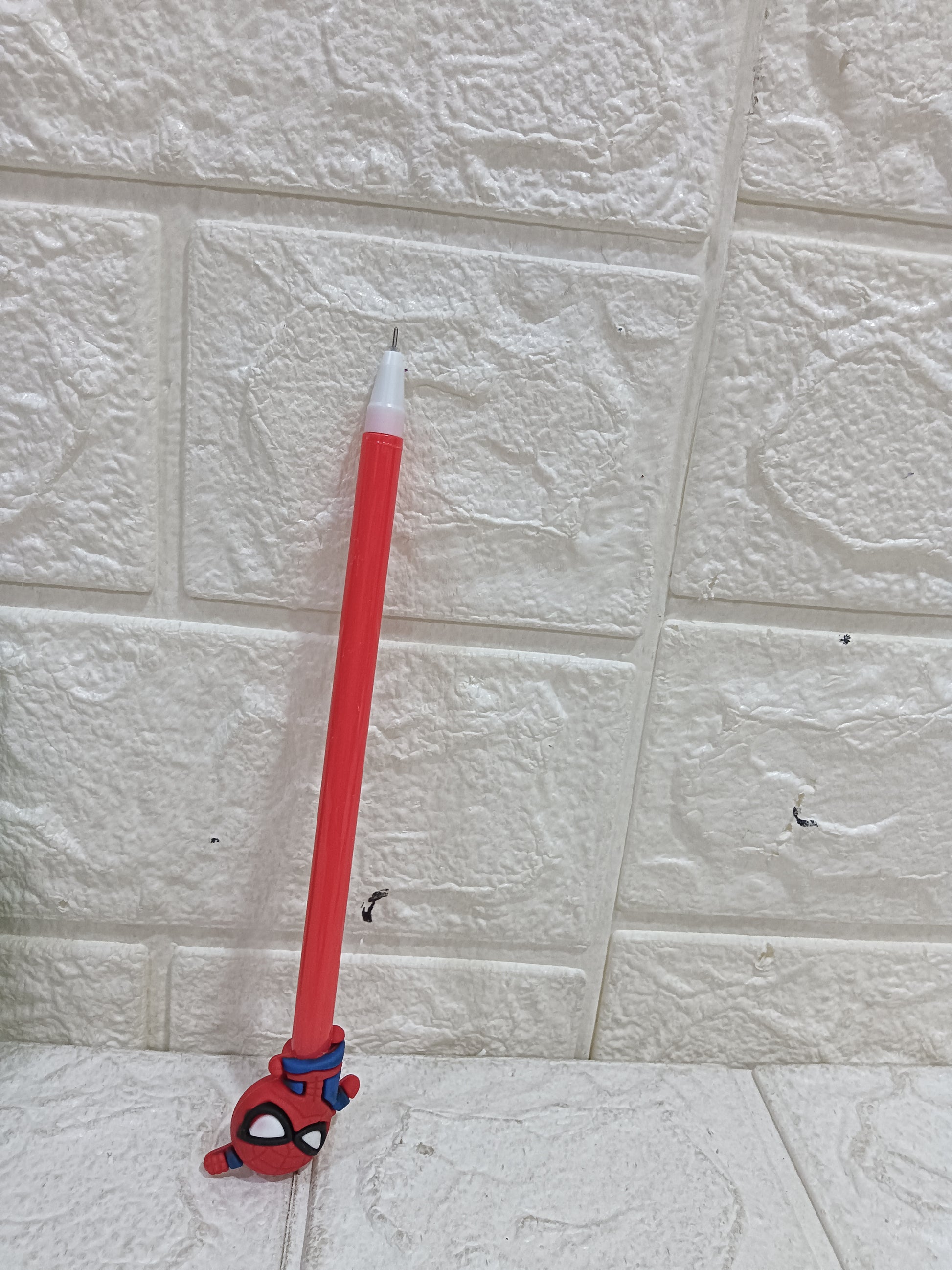 Stylish & Smooth Avengers Gel Pen
