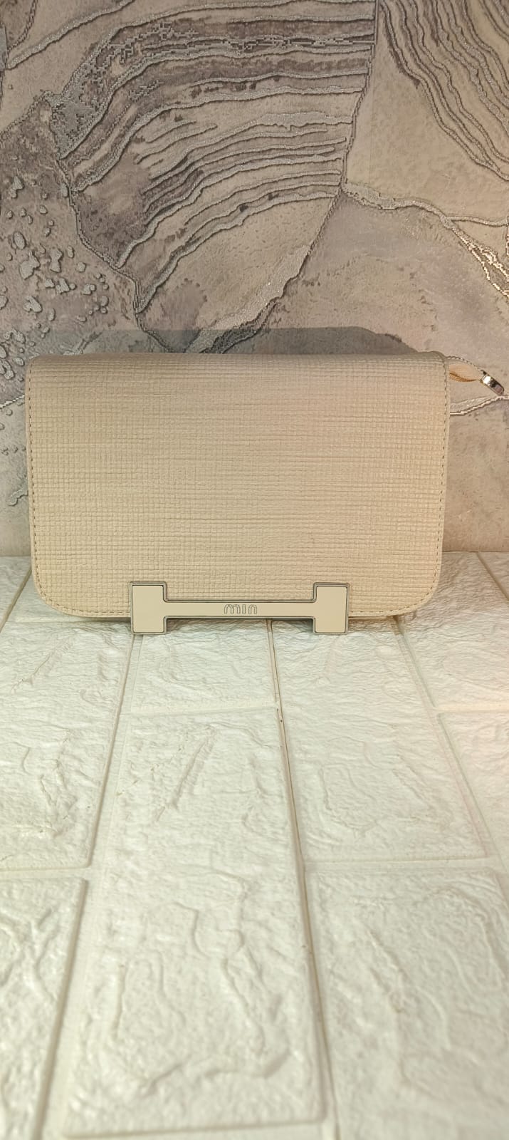 White Hand Bag