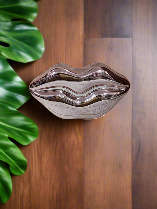 Women Lips Clutch With Chain Strap