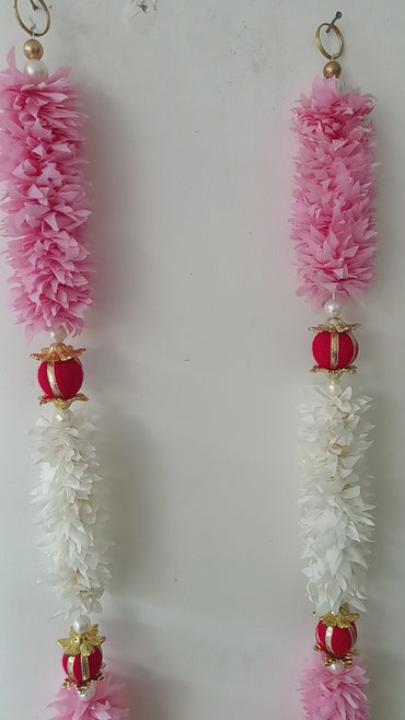 Hanging Pair