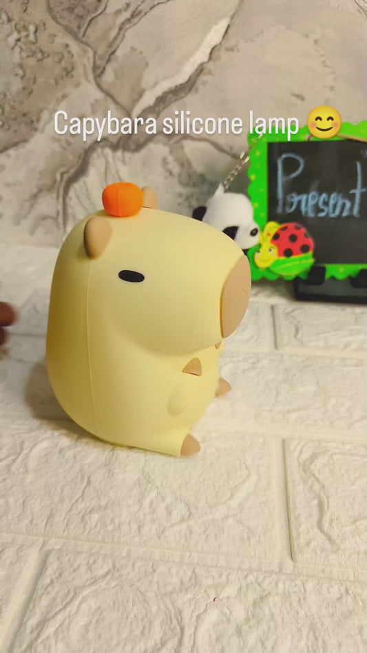 Capybara Silicone Night Lamp