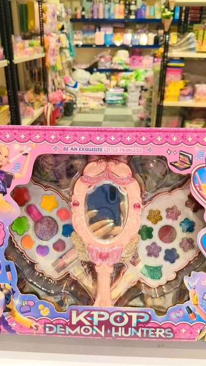 Kpop Make Up kit