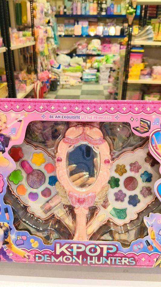 Kpop Make Up kit