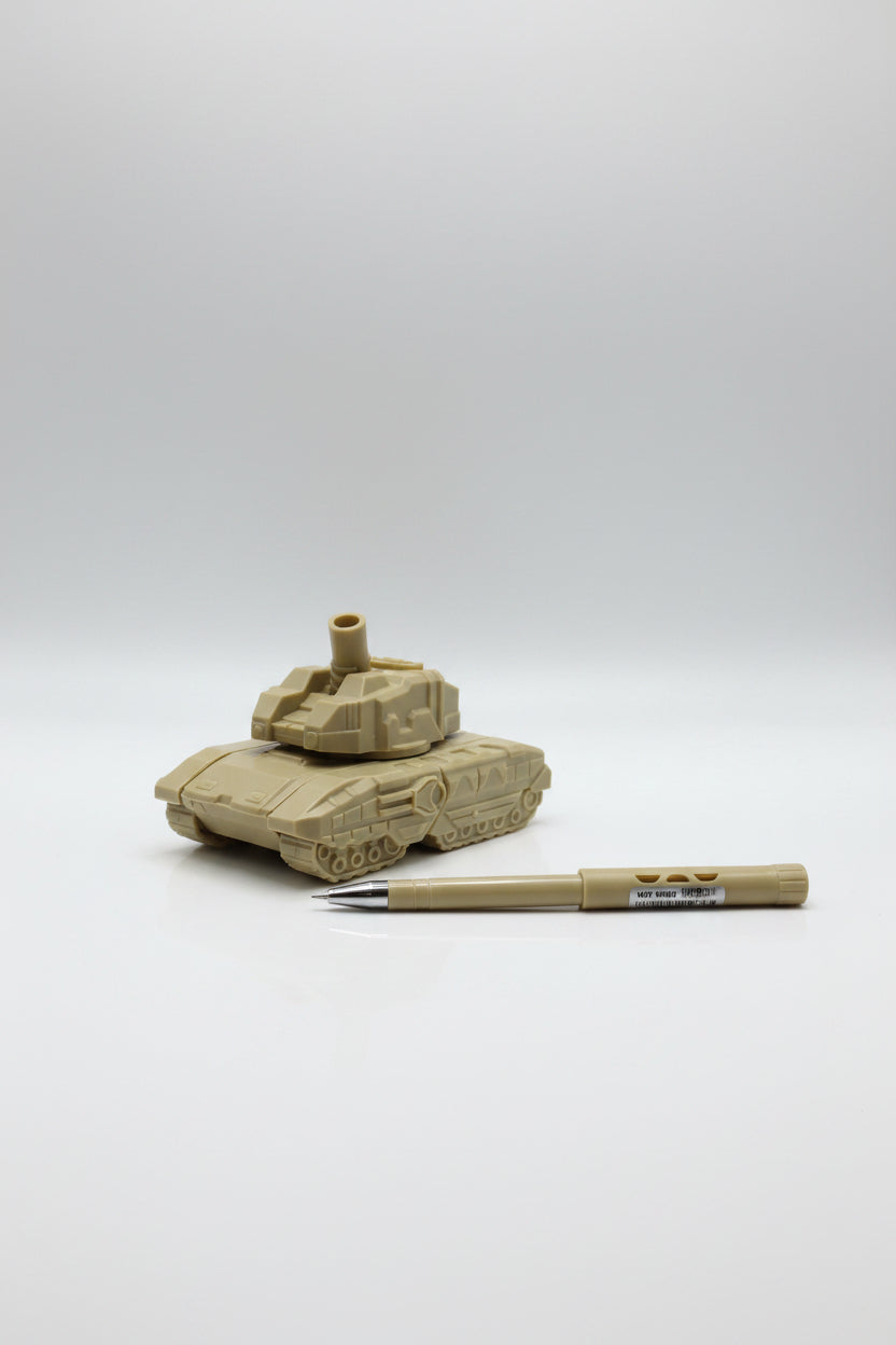 Tank Pen