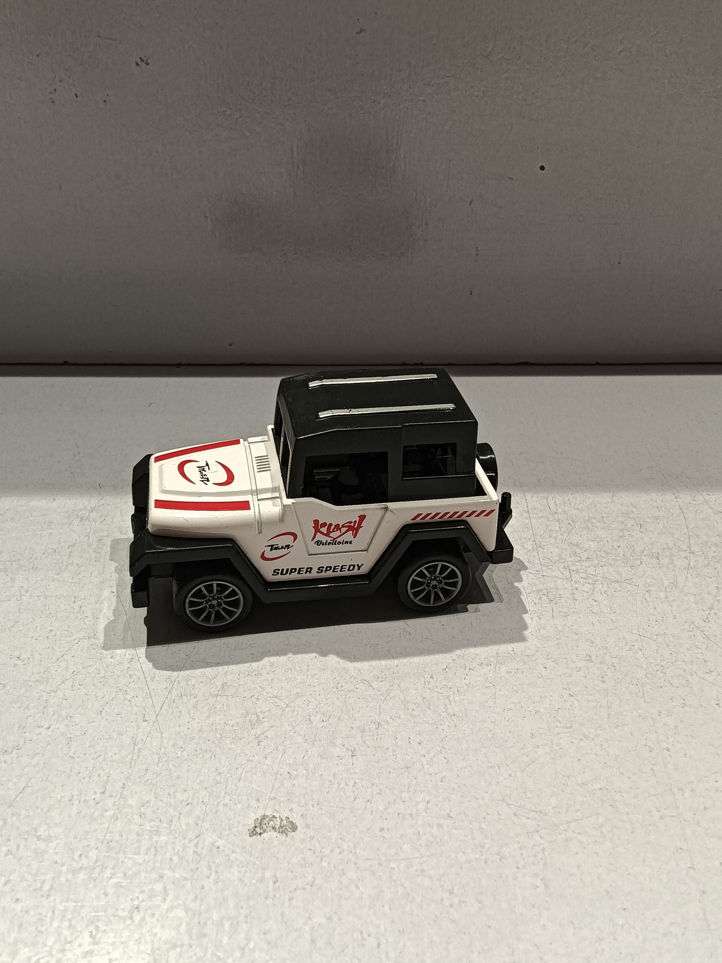 Die Cast Metal Jeep